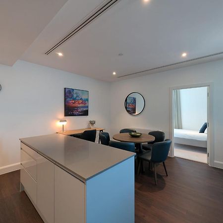 Charles Hope Canary Wharf South Quay Лондон Екстер'єр фото