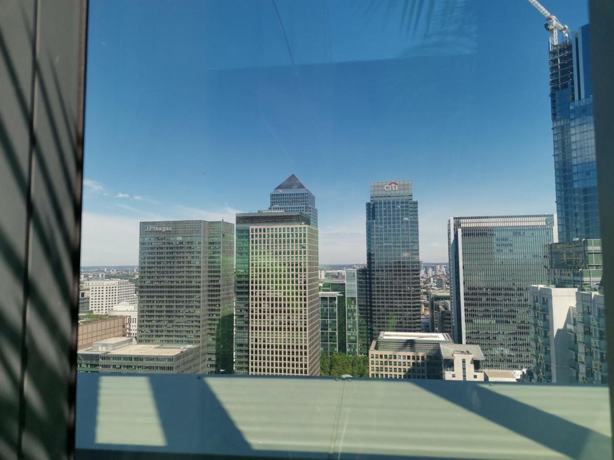 Charles Hope Canary Wharf South Quay Лондон Екстер'єр фото